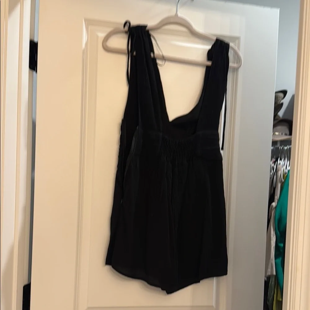 NWOT-Romper Chic Black Sleeveless Romper - Picture 5 of 13